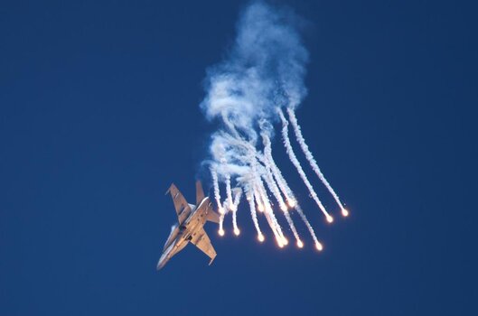 F-18 Hornet Flares.jpg